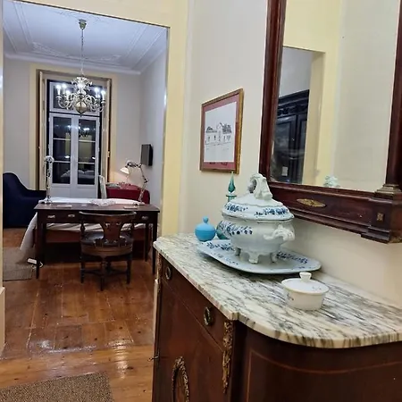 Apartment Chiado *